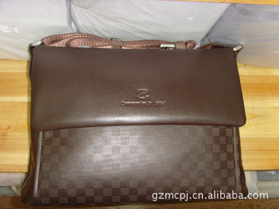 【現(xiàn)貨批發(fā) 混批 真皮公文/務(wù)包 商務(wù)包 8938-1】價格,廠家,圖片,電腦包,廣州市增城宇隆箱包加工廠-